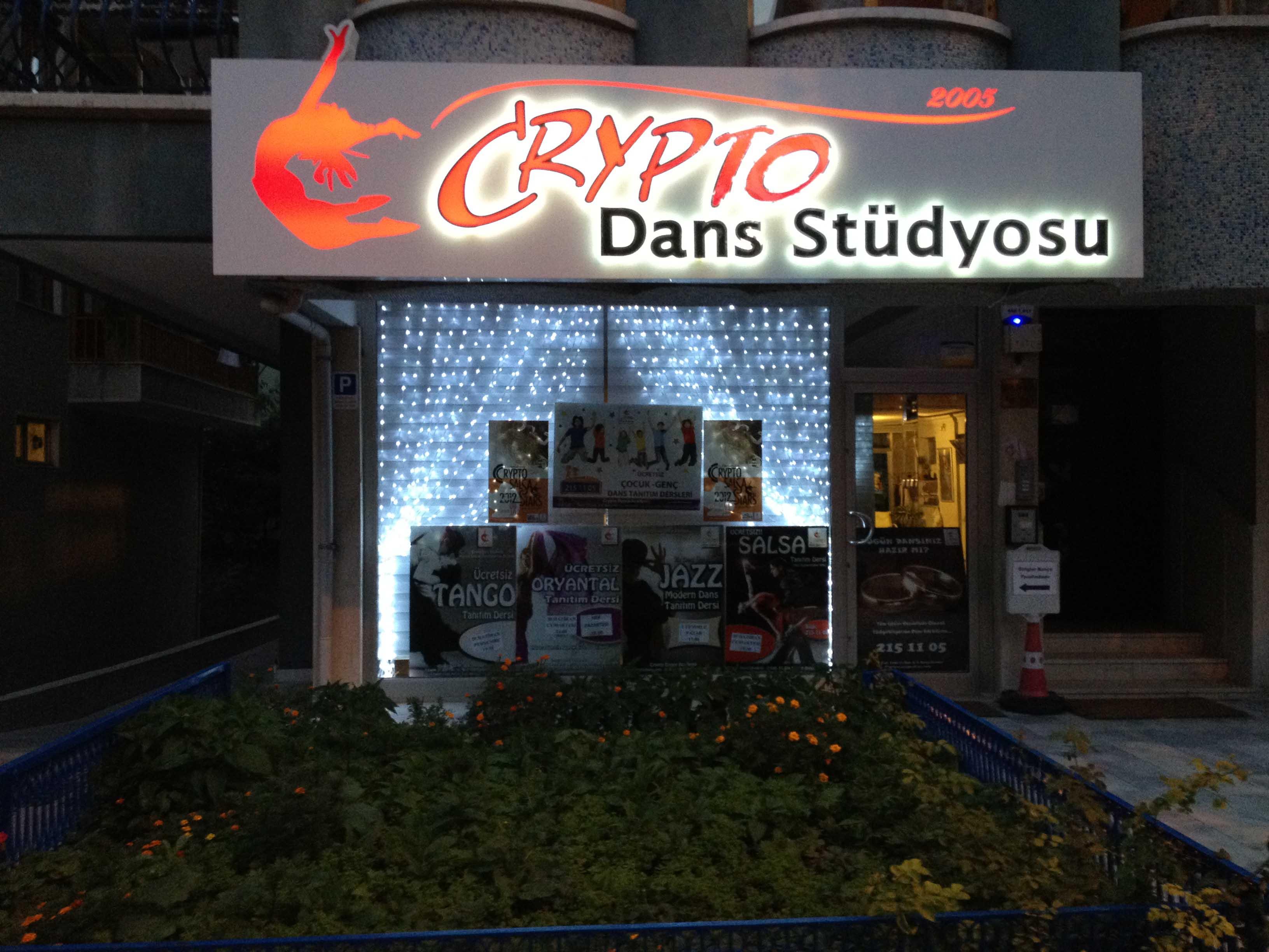 Crypto Dans Stüdyosu